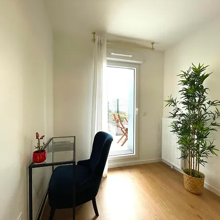 La Terracotta Paris 8 Min